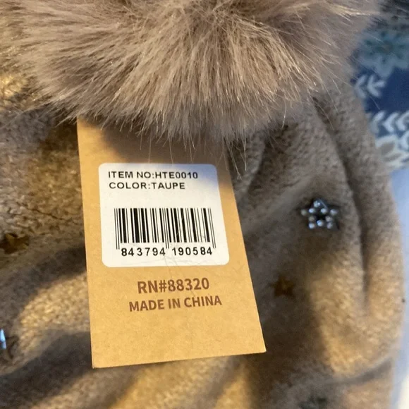 NWT C.C Pom Pom Tan Hat With Stars - Picture 3 of 8